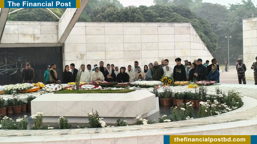 Zaima, other family members visit Khaleda Zia’s grave