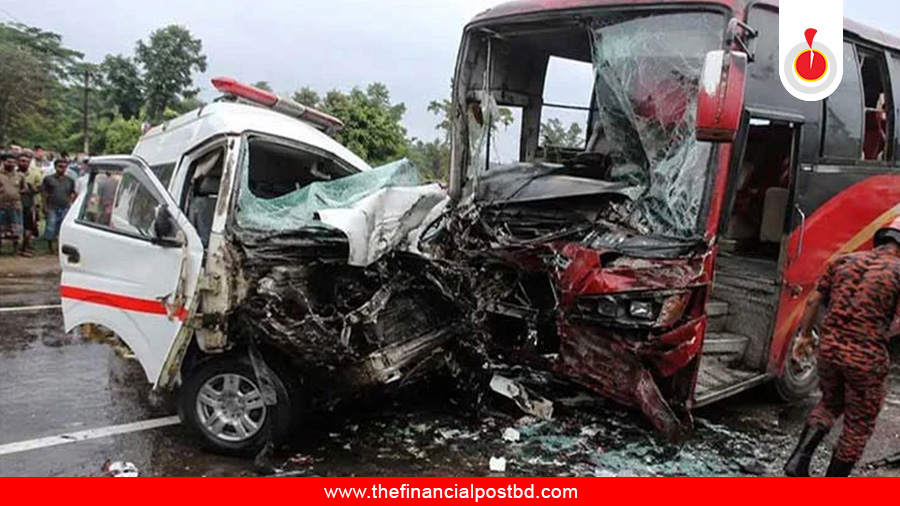 Bus-ambulance collision kills 3 in Pabna